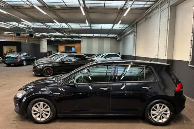 Volkswagen Golf (2014) thumbnail 5