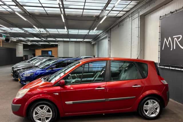 Renault Scénic (2005) thumbnail 5