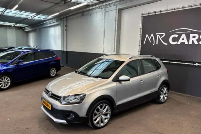 Volkswagen Polo (2011) thumbnail 4