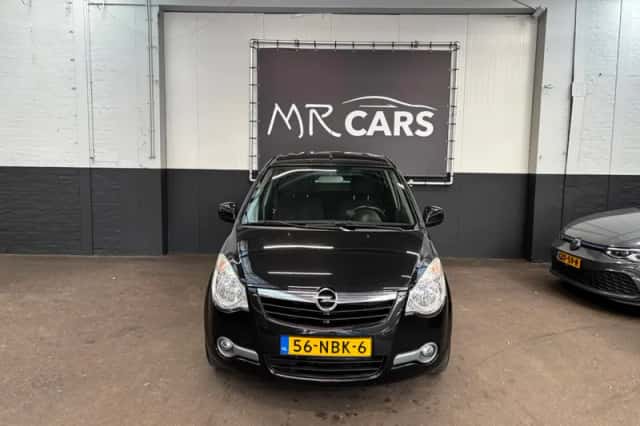 Opel Agila (2010) thumbnail 1