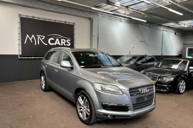Audi Q7 (0) thumbnail 3