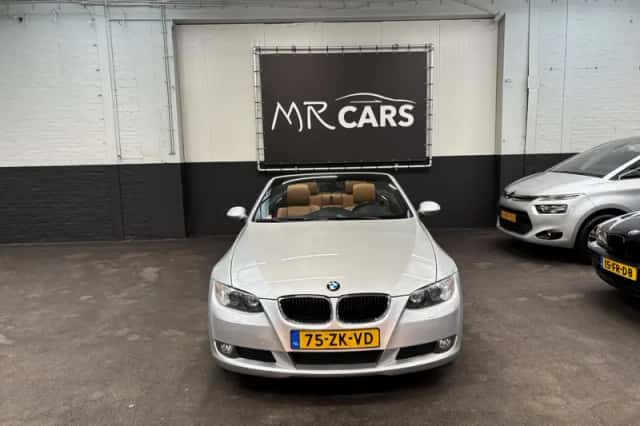 BMW 3-Serie (2008) thumbnail 1