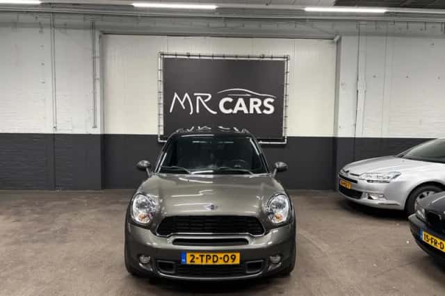 MINI Countryman (2012) thumbnail 1