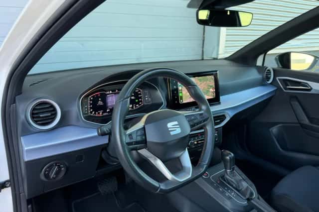 SEAT Ibiza (2023) thumbnail 3
