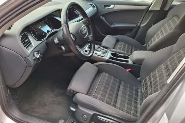 Audi A4 (2012) thumbnail 6