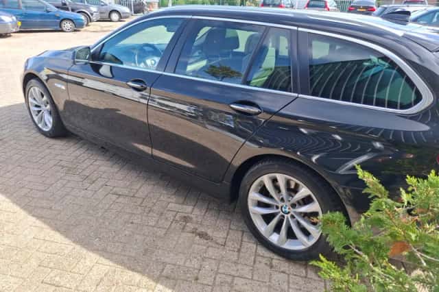 BMW 5-Serie (2010) thumbnail 5