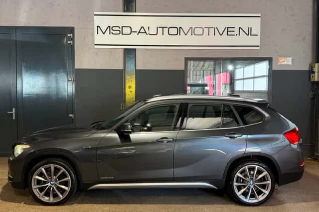 BMW X1 (2013) thumbnail 5