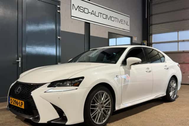 Lexus GS (2017) thumbnail 1