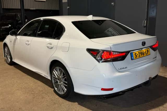 Lexus GS (2017) thumbnail 3