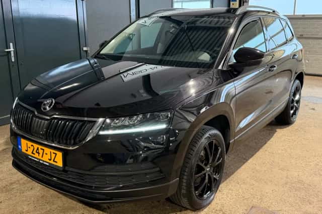 Škoda Karoq (2018) thumbnail 2