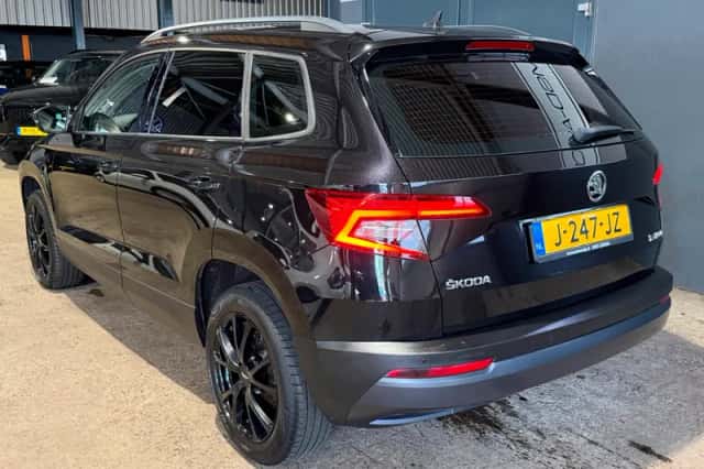 Škoda Karoq (2018) thumbnail 3