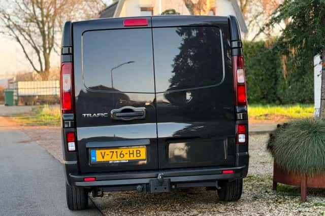 Renault Trafic (2017) thumbnail 4