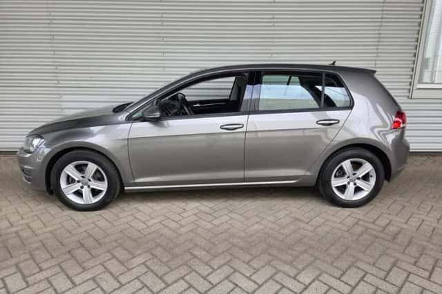 Volkswagen Golf (2013) thumbnail 3