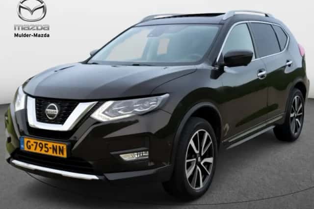 Nissan X-Trail (2019) thumbnail 1