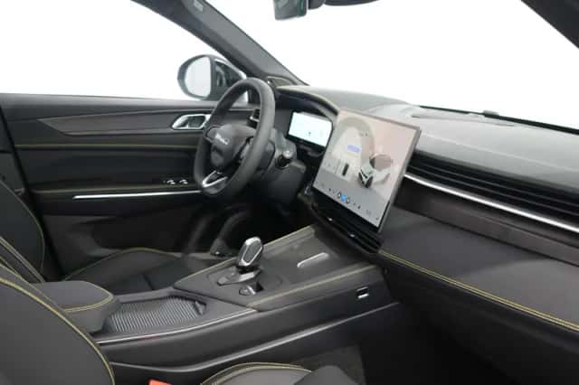 Lynk & Co 01 (2026) thumbnail 3