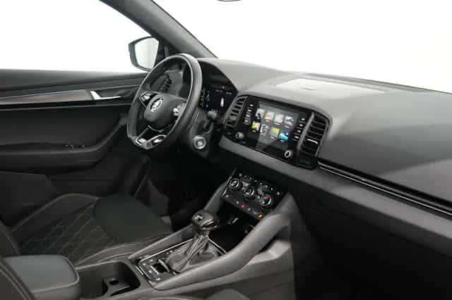 Škoda Karoq (2023) thumbnail 3