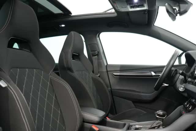 Škoda Karoq (2023) thumbnail 4