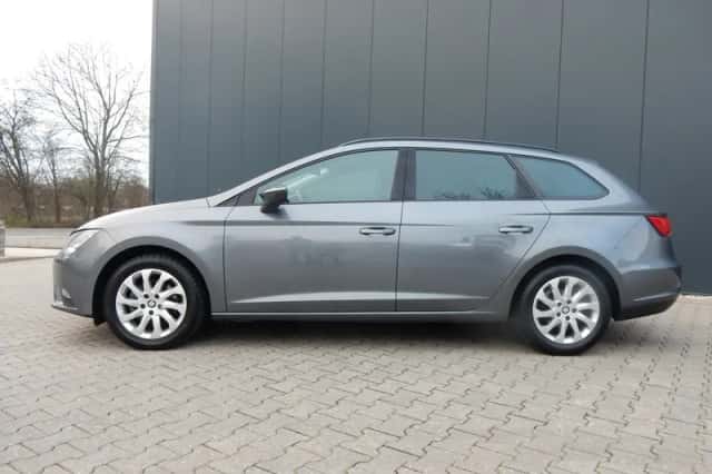 SEAT Leon (2015) thumbnail 2