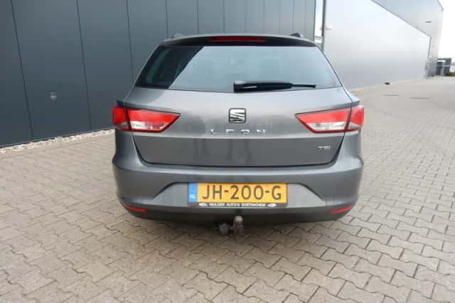 SEAT Leon (2015) thumbnail 5
