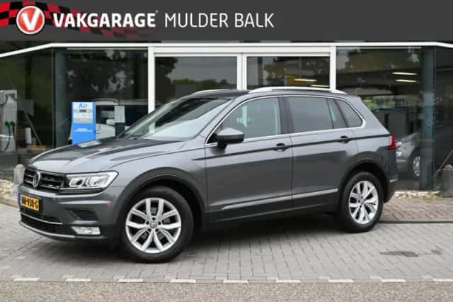 Volkswagen Tiguan (2017) thumbnail 1