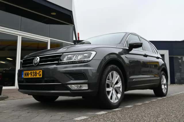 Volkswagen Tiguan (2017) thumbnail 4