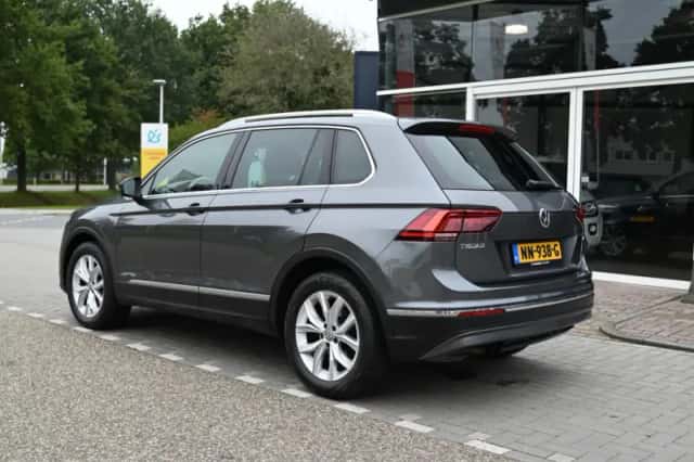 Volkswagen Tiguan (2017) thumbnail 5