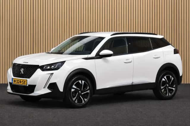 Peugeot 2008 (2022) thumbnail 5