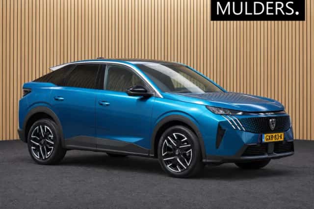 Peugeot 3008 (2024) thumbnail 1