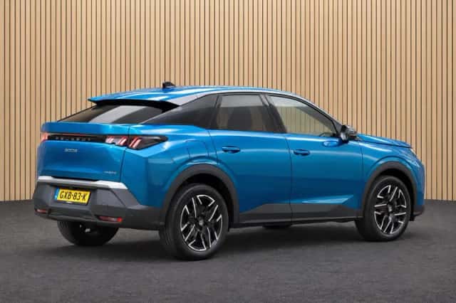 Peugeot 3008 (2024) thumbnail 6