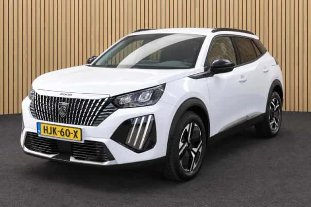 Peugeot 2008 (2024) thumbnail 5