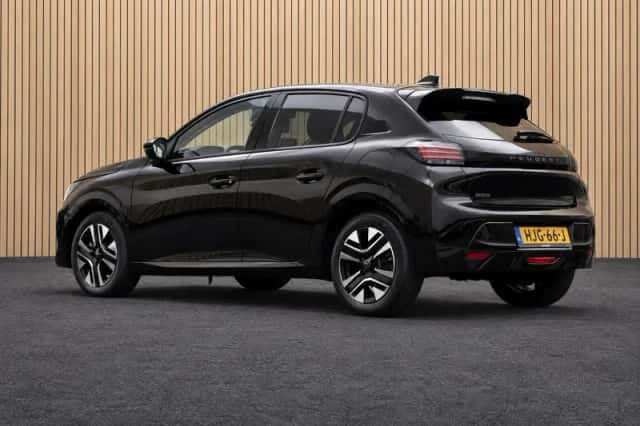 Peugeot 208 (2025) thumbnail 2
