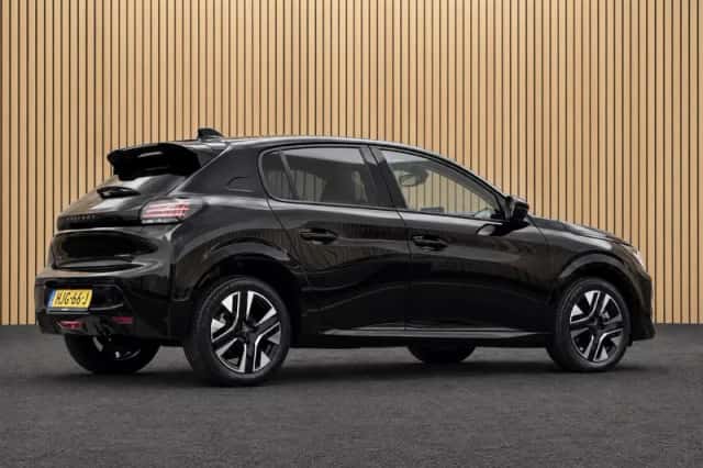 Peugeot 208 (2025) thumbnail 6