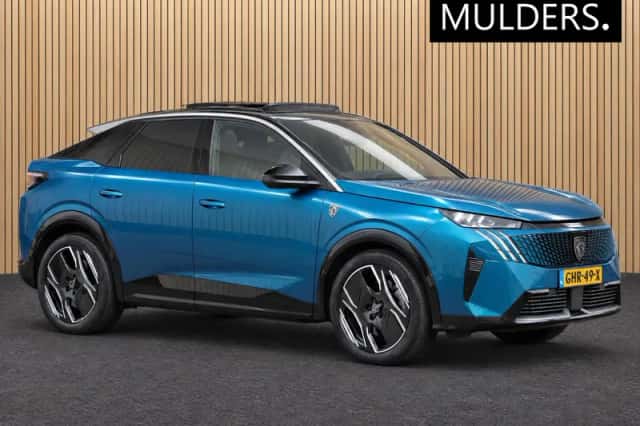 Peugeot e-3008 (2024) thumbnail 1