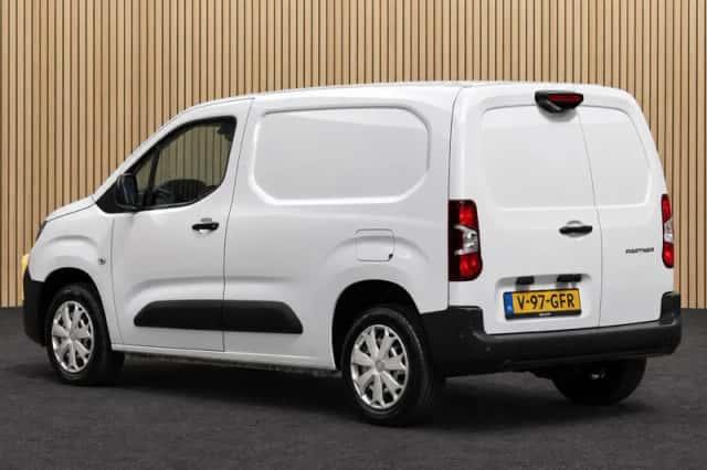 Peugeot Partner (2024) thumbnail 2