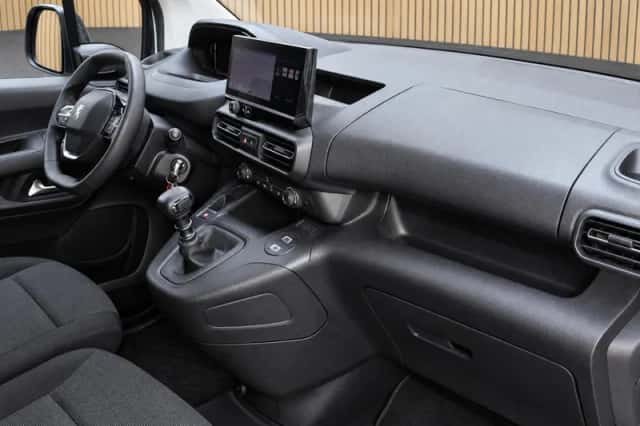 Peugeot Partner (2024) thumbnail 3