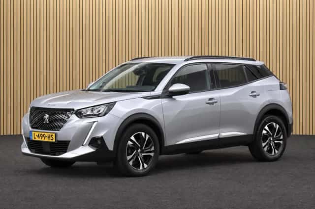 Peugeot 2008 (2021) thumbnail 5