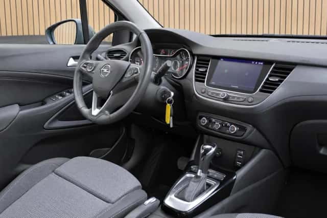 Opel Crossland (2024) thumbnail 3