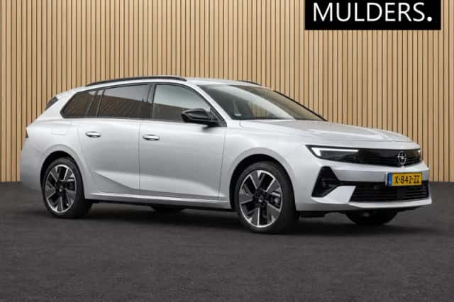 Opel Astra (2024) thumbnail 1