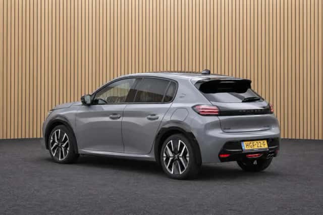 Peugeot 208 (2025) thumbnail 2