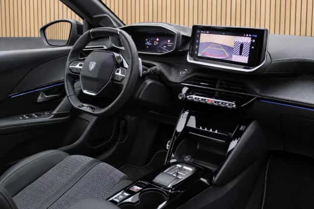 Peugeot 208 (2025) thumbnail 3