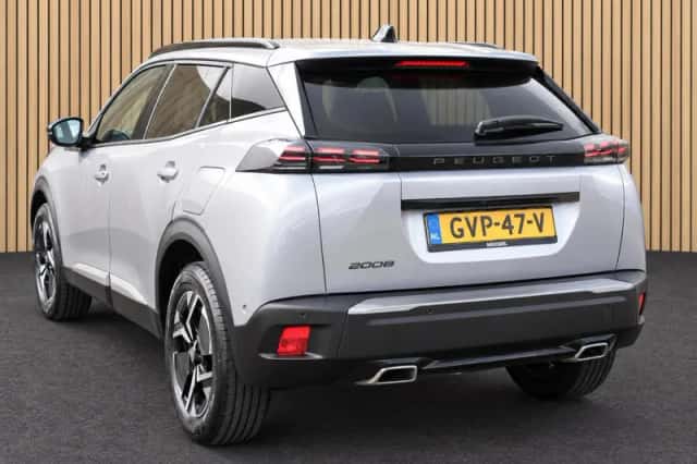 Peugeot 2008 (2024) thumbnail 6