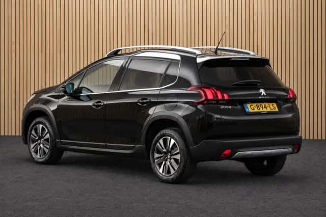 Peugeot 2008 (2019) thumbnail 2