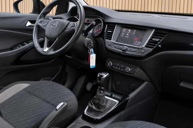 Opel Crossland (2019) thumbnail 3