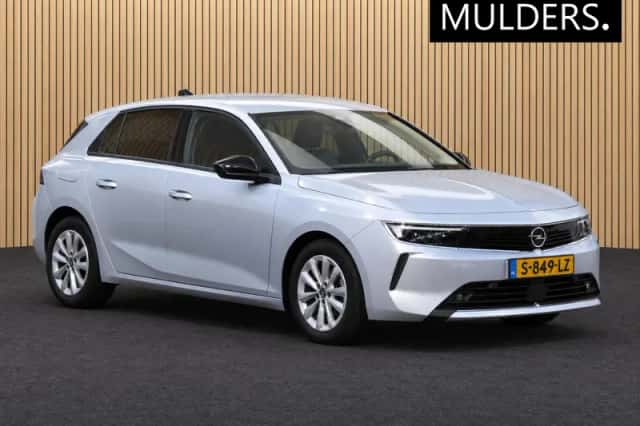 Opel Astra (2023) thumbnail 1