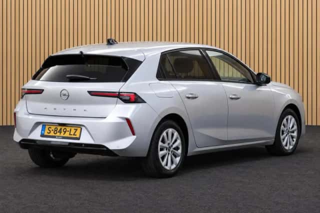 Opel Astra (2023) thumbnail 6