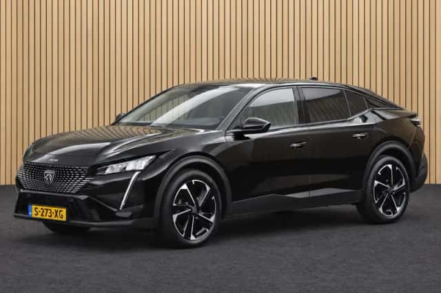Peugeot 408 (2023) thumbnail 5