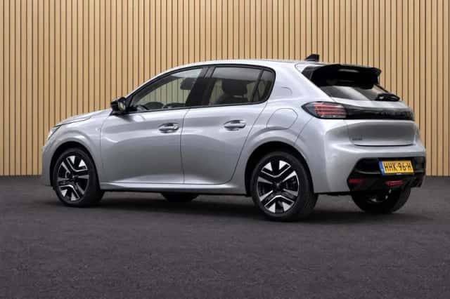 Peugeot 208 (2025) thumbnail 2