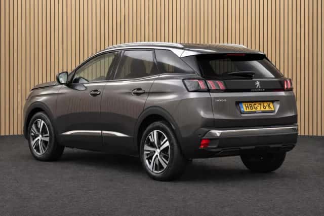 Peugeot 3008 (2021) thumbnail 2