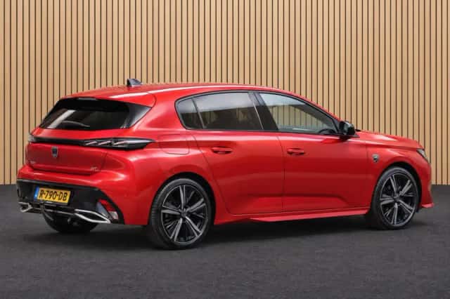 Peugeot 308 (2022) thumbnail 6