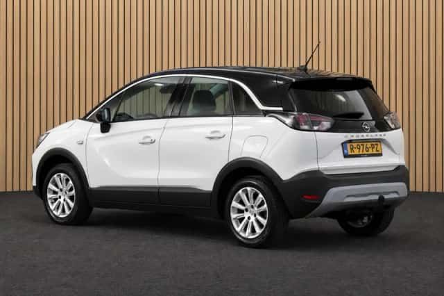Opel Crossland (2022) thumbnail 2